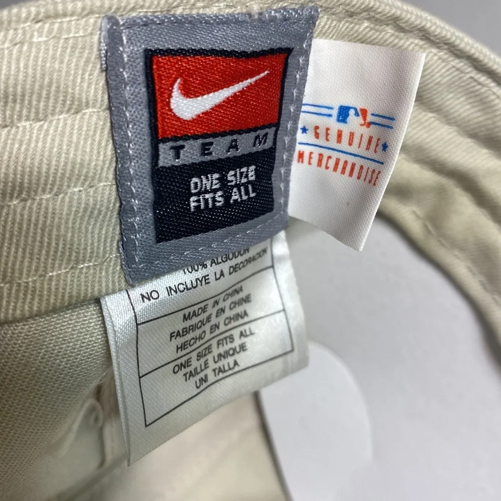 2005 Astros World Series cap‎